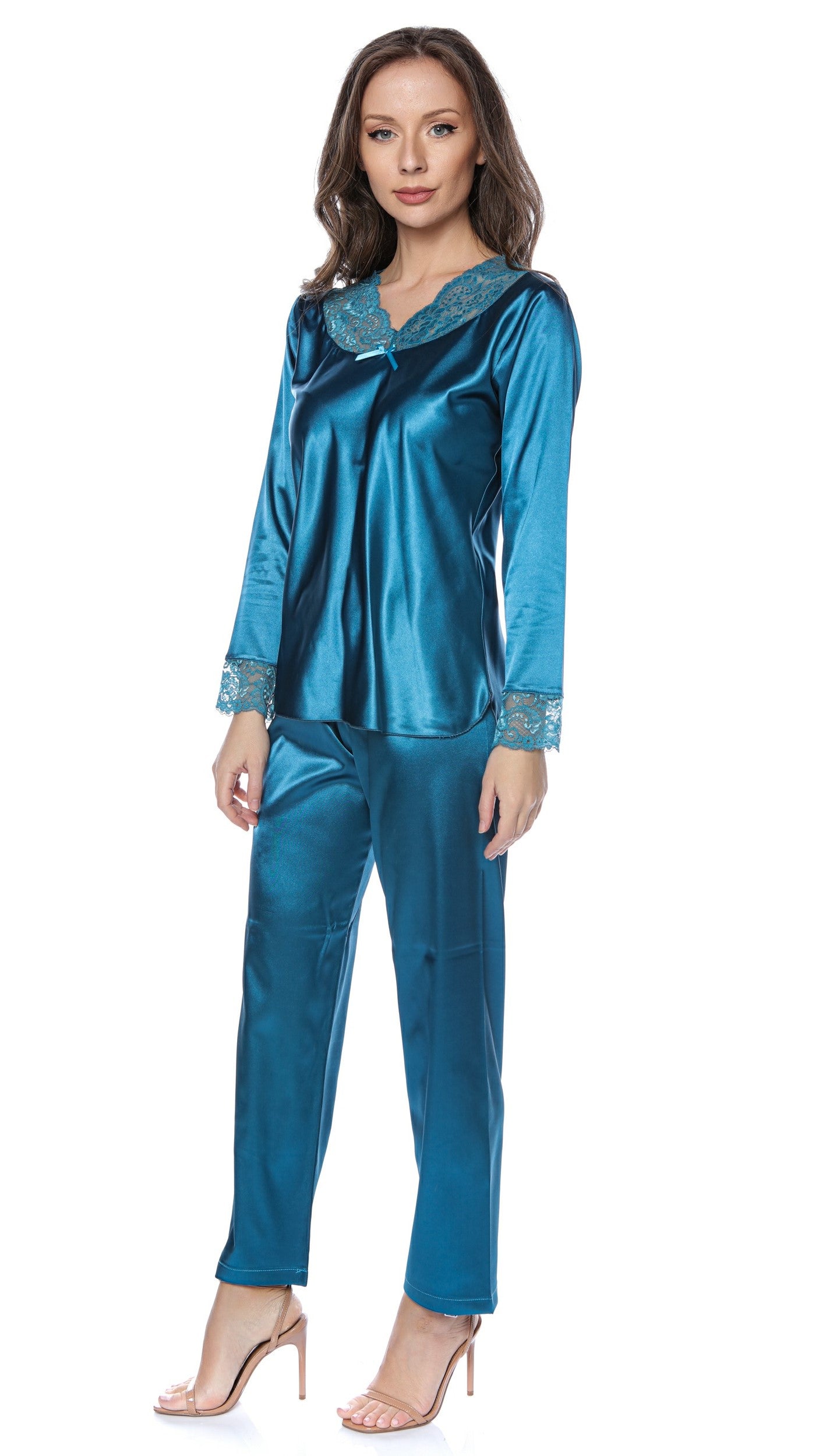 Set Pijama cu Mânecă Lungă din Satin pentru Damă – Carla